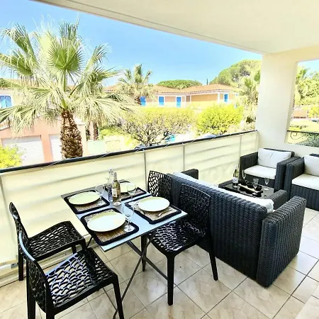 Frejus, 3 Pieces, 4 Personnes - Fr-1-226a-79 * Fréjus